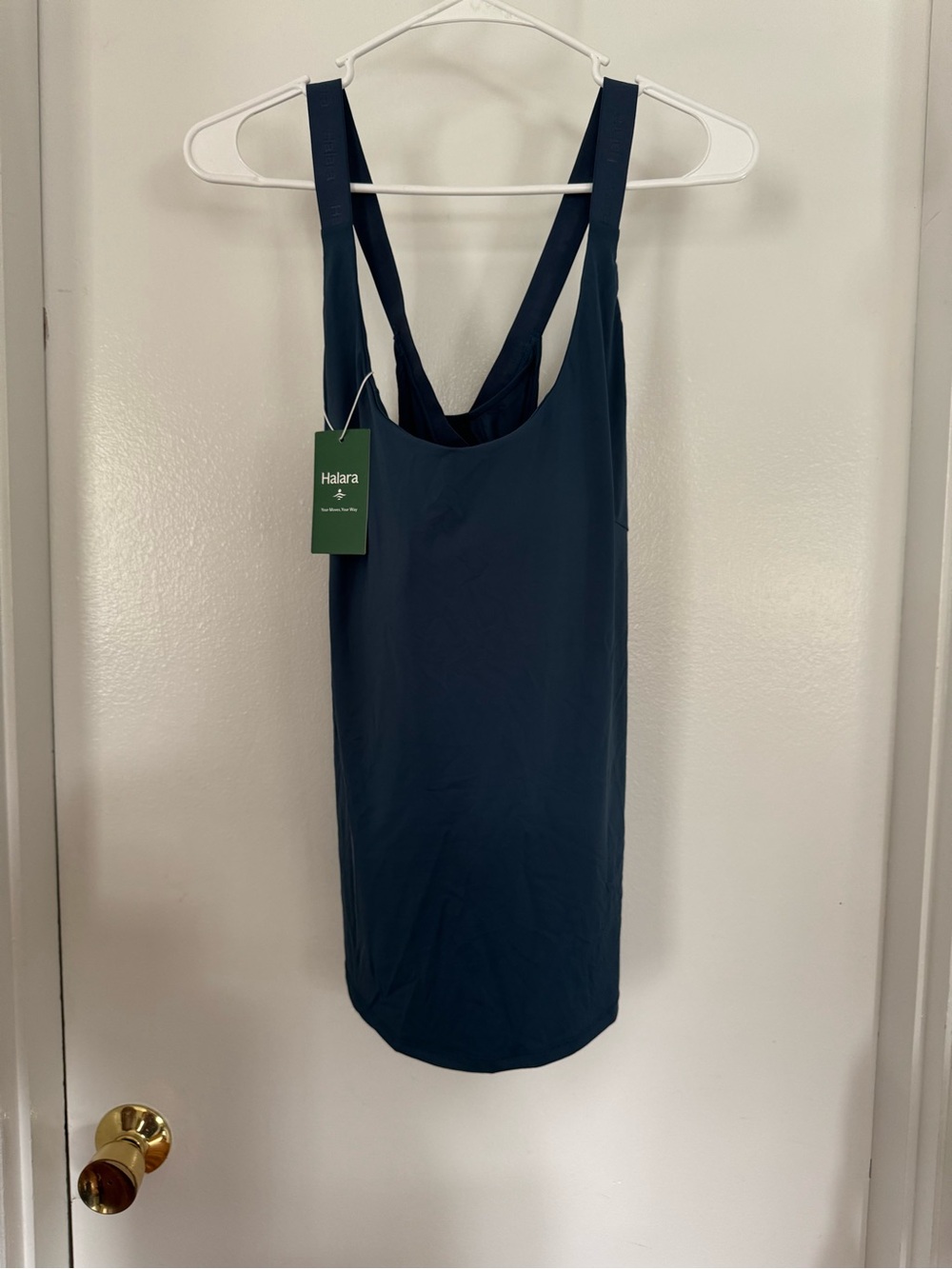 HALARA u neck curved hem instant cool haha tank top UPF 50+ - Picture 2 of 6